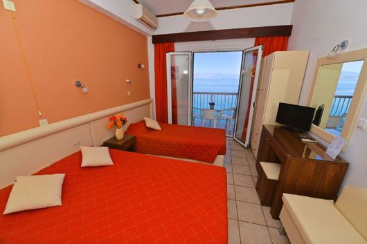 Cazare Hotel Oasis 3* insula Corfu